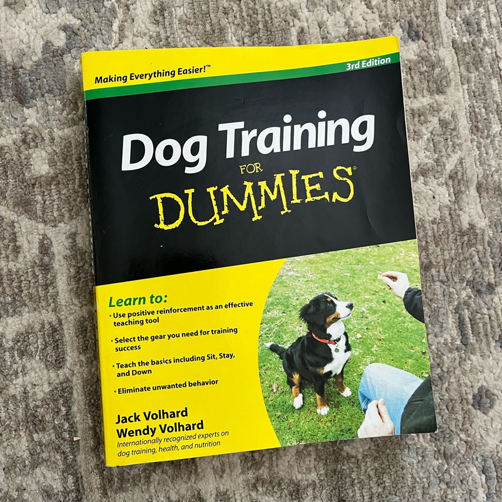 Dog Training for Dummies Book